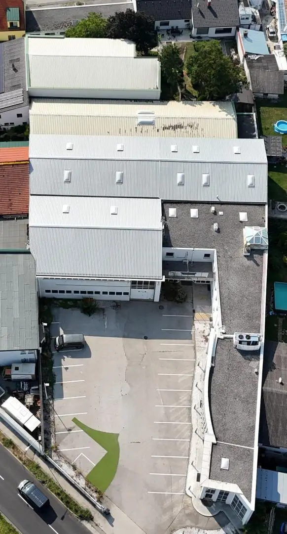 Hallen und Parkplätze_Übersicht