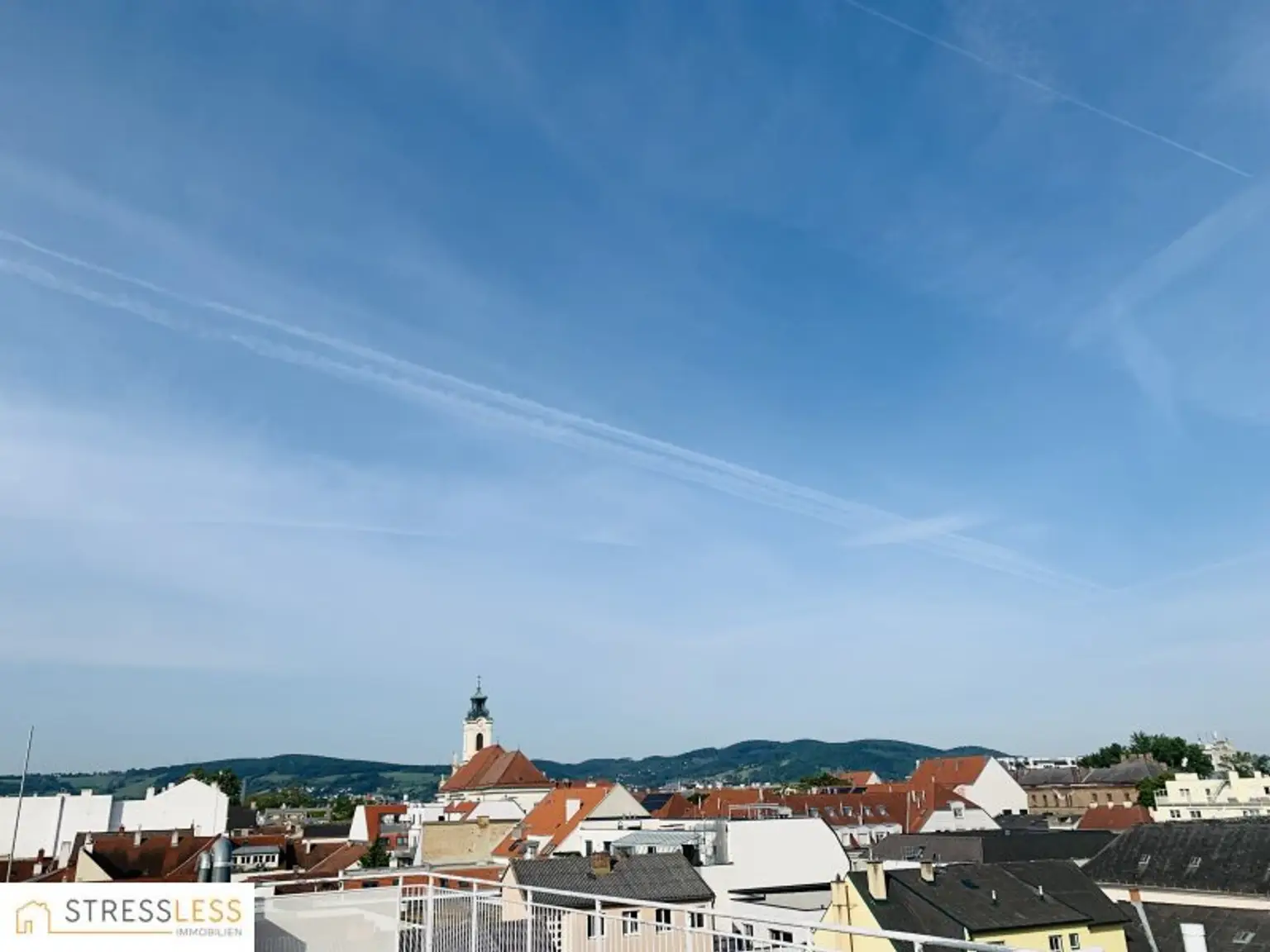 Exklusive 3-Zimmer Maisonette-Wohnung im Herzen von Korneuburg mit 2 Balkonen und imposanter Dachterrasse