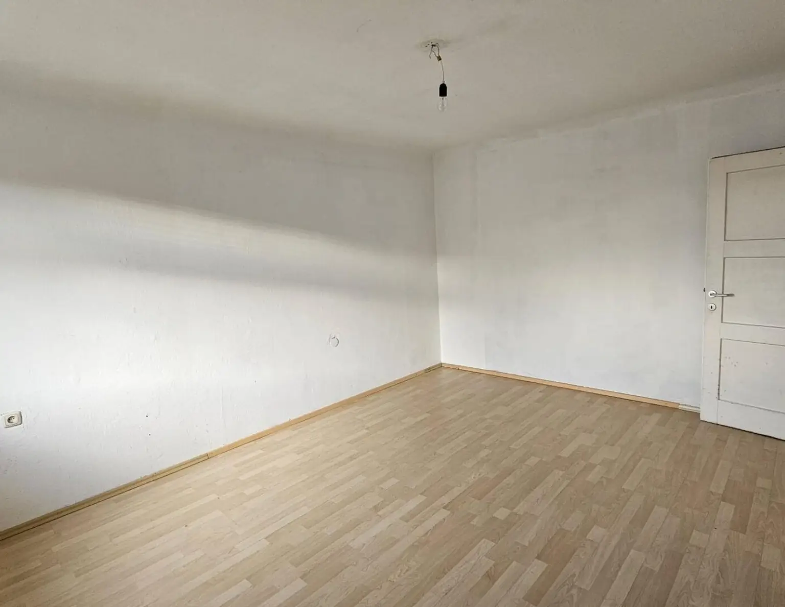 Günstige, geförderte 2 Zimmerwohnung