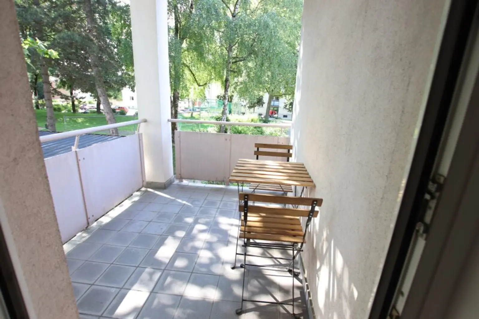 Schöne 2 Zi Wohnung mit Loggia in Waidmannsdorf
