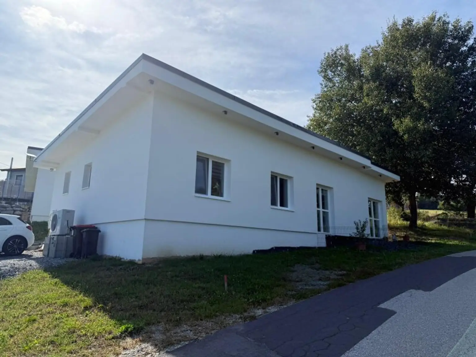 Sehr netter Bungalow, neuwertig