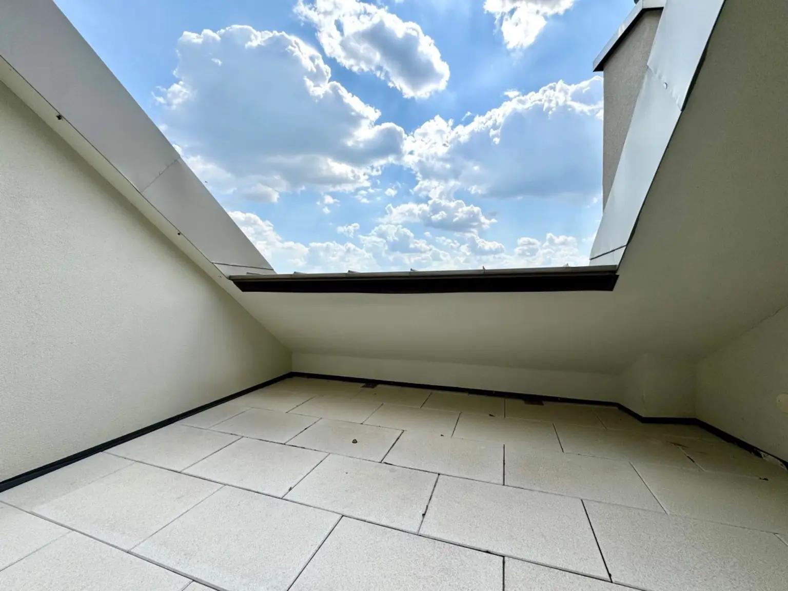 J | ++ NEU ++ Moderne WOHNUNG mit Galerie und PRIVATER TERRASSE | Prima Service Immobilien