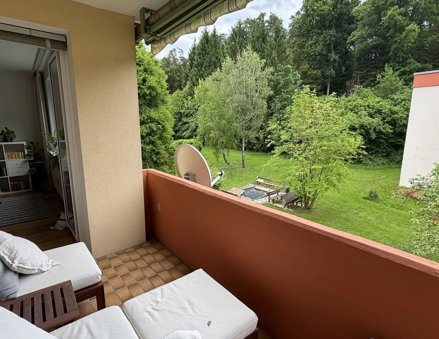 Absolute Ruhelage "Wohnung mit Terrasse und Blick ins Grün" am Berliner Ring - LKH Nähe