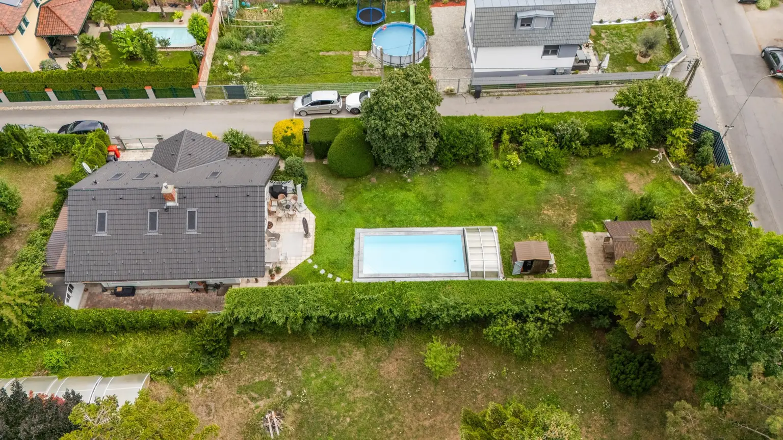 "Ihr privates Paradies in Gerasdorf! Traumhaus mit Pool, Garten & mehr!"