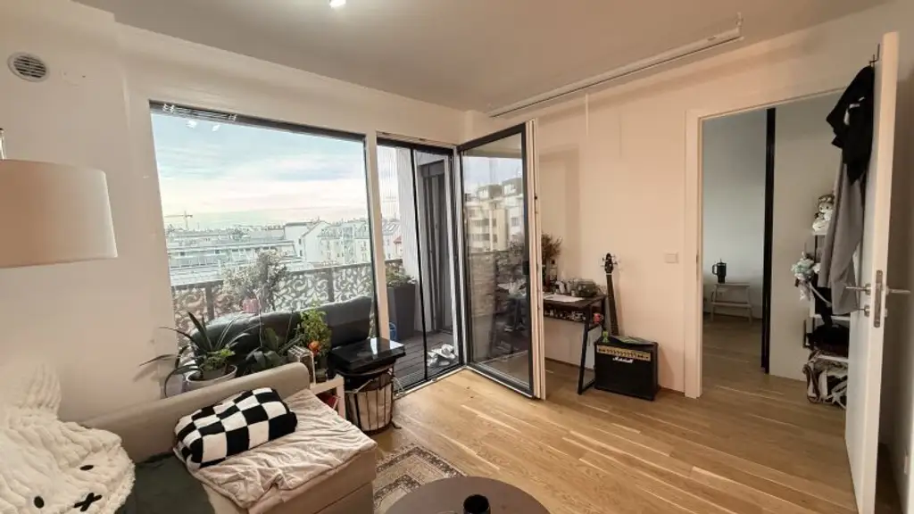 Neuwertige 2-Zimmer-Wohnung mit südöstl. Balkon und opt. Garagenstellplatz!