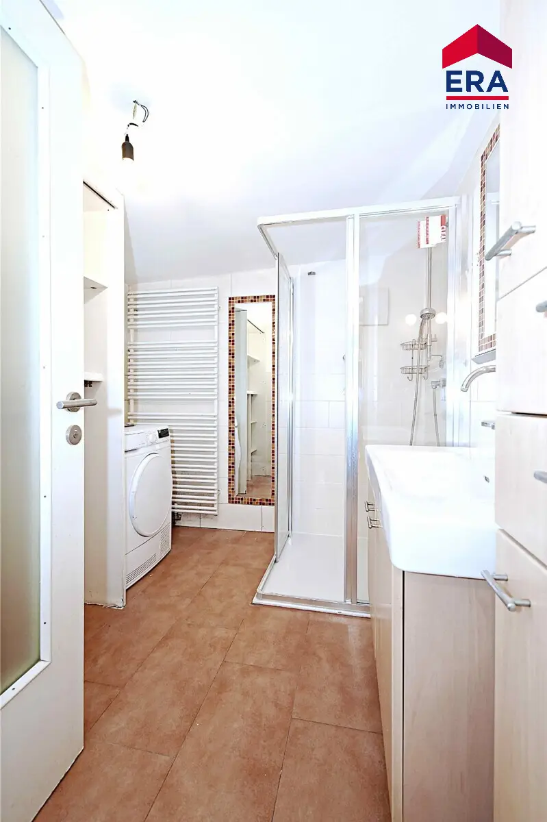 Sanierter Bauernhof mit zwei Wohnungen und großem Grundstück –ideal für Pferdeliebhaber und Familien