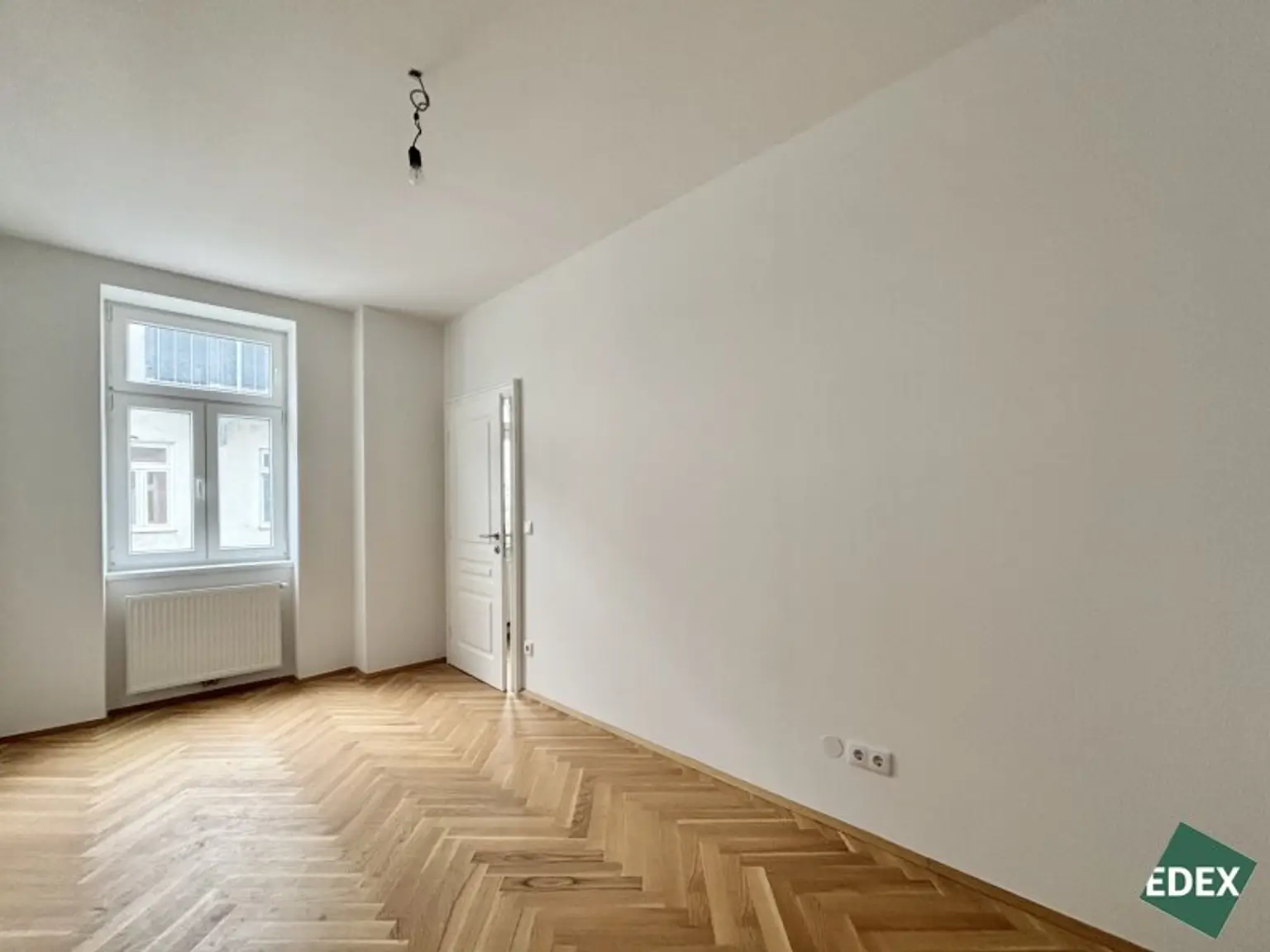 Erstbezug nach Generalsanierung – Charmante 2-Zimmer-Altbauwohnung in ruhiger Innenhoflage