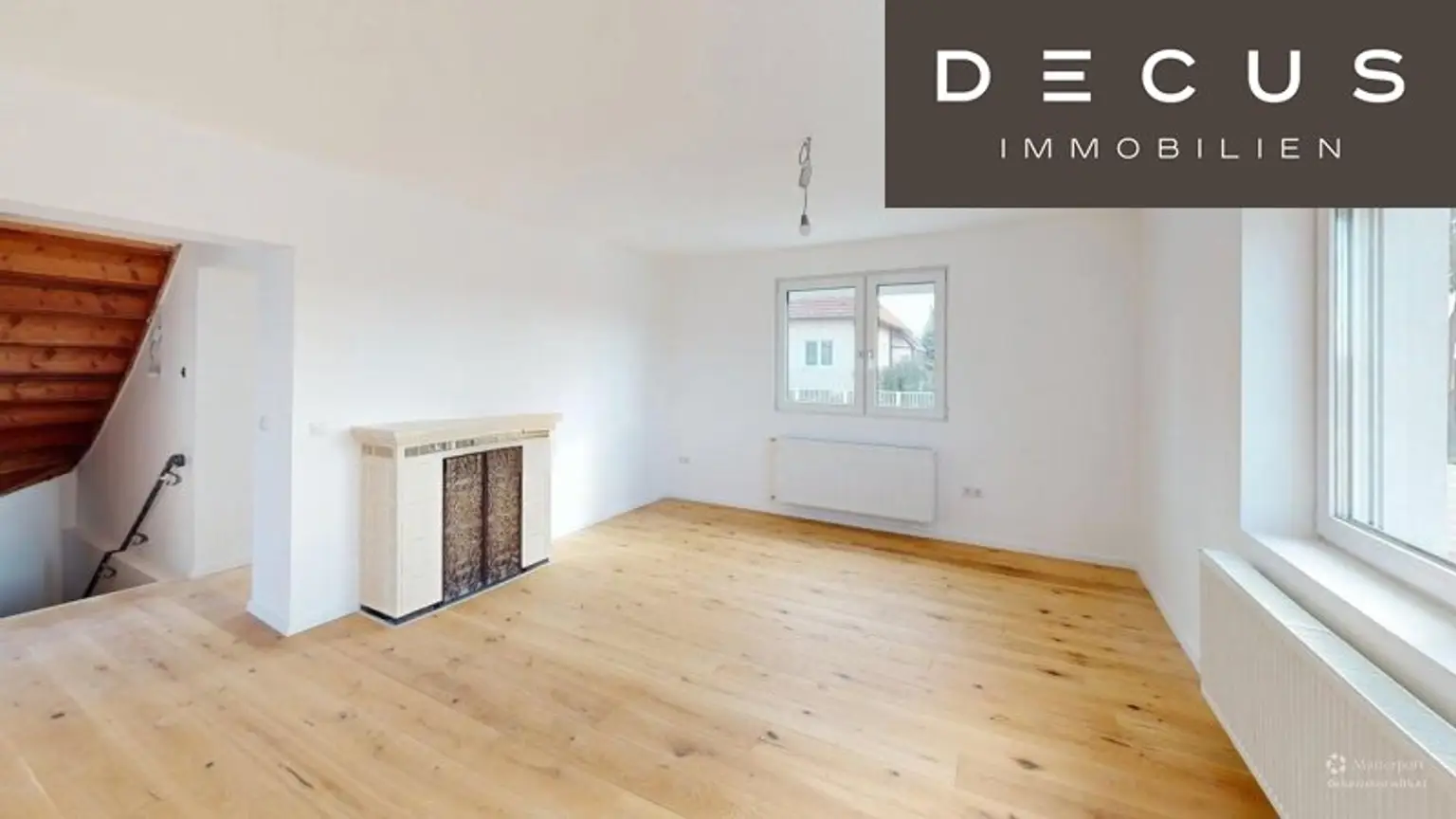 EXKLUSIVES SEEHAUS MIT EIGENEM STEG