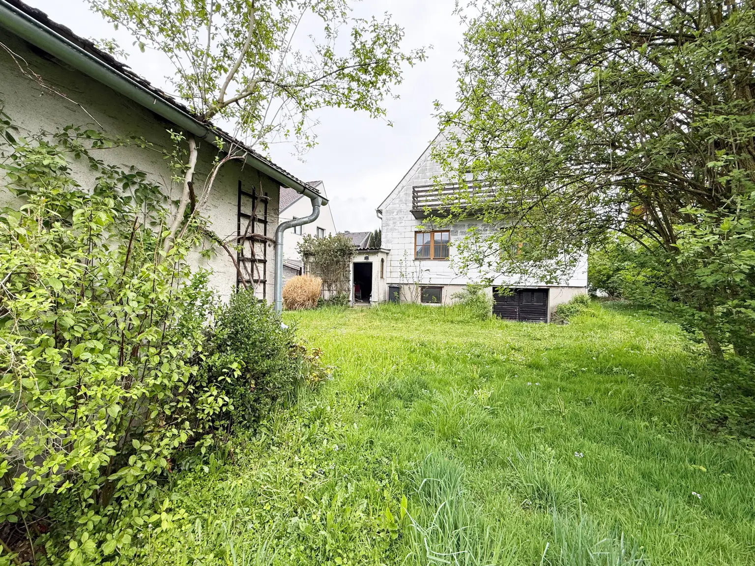 Ebenfalls erhältliches Nachbarhaus!