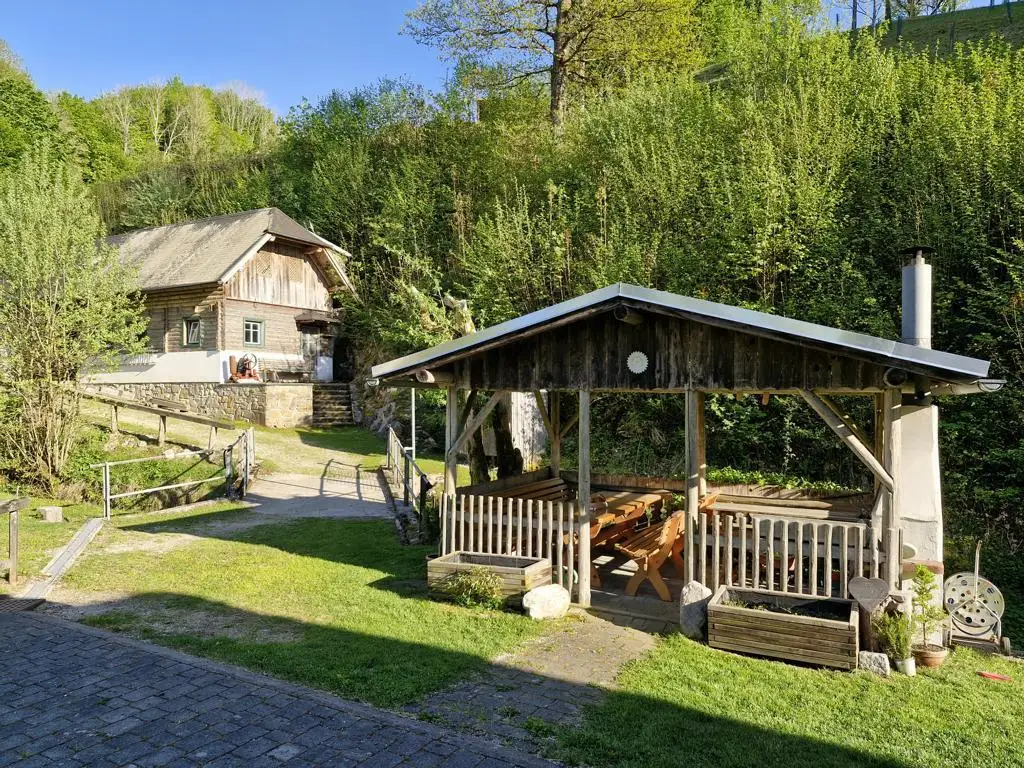 Ein Juwel des 18. Jahrhunderts – Historisches Anwesen  mit modernem Wohntraum und idyllischem Grundstück