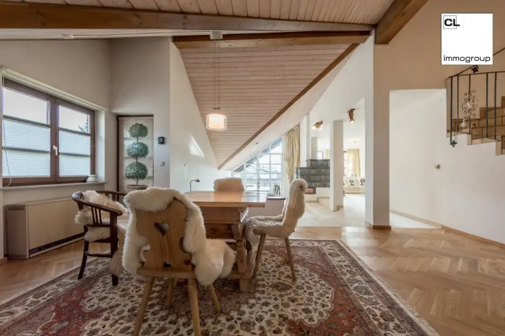 Mondsee Top Lage: Exklusive Maisonette-Dachgeschosswohnung mit 3 Balkon- und Terrassenbereichen