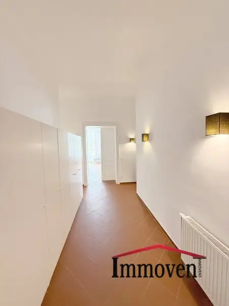 BOTSCHAFTSVIERTEL - Residieren Sie in einer stilvollen 4-Zimmerwohnung!