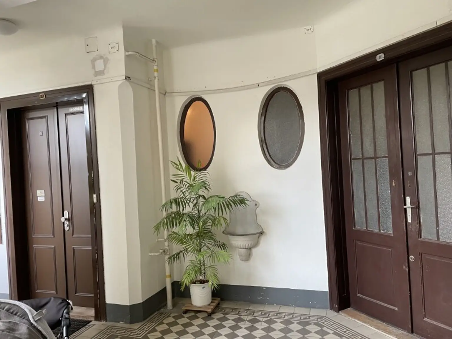 CHARMANTER UND HELLER 2,5-ZIMMER ALTBAU NÄHE SCHMELZ/SCHÖNBRUNN/U3-JOHNSTRASSE!