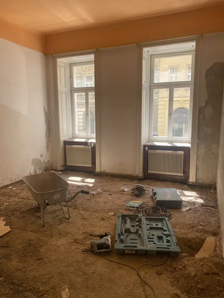 Neu saniertes 71m² Altbauarpartment 3 Zimmer in Toplage 1090 Wien !