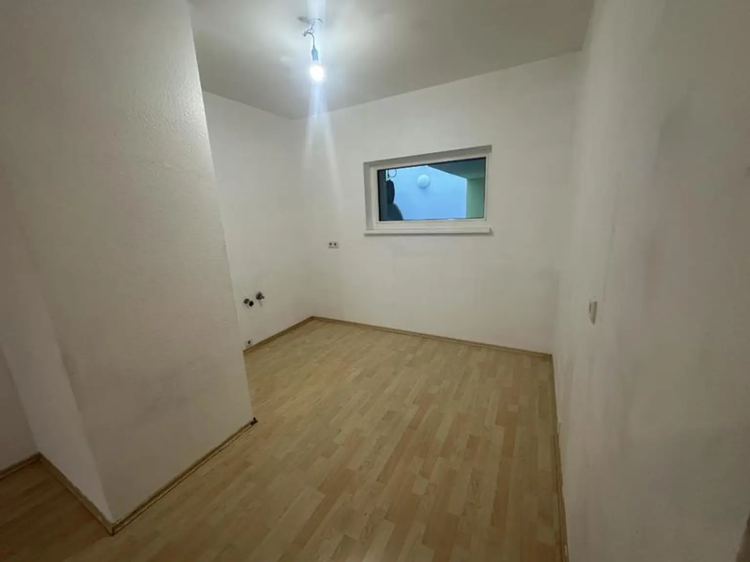 3 Zimmer mit Loggia
