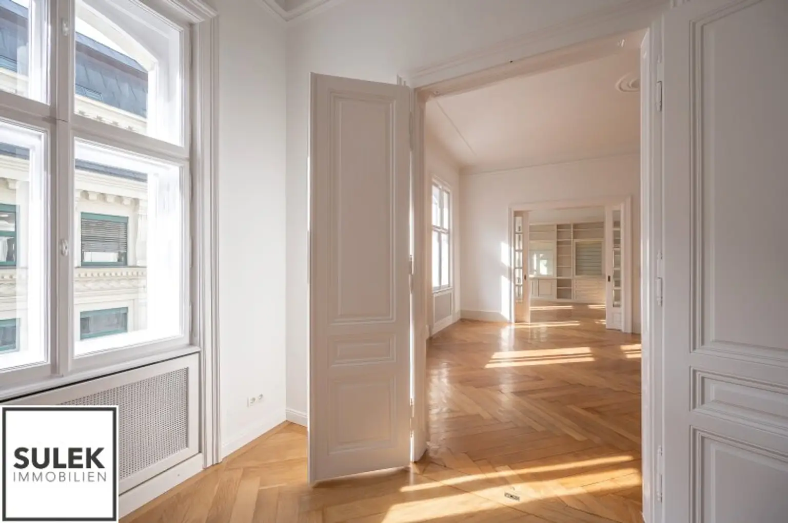 traumhafte 5-Zimmer-Altbauwohnung nahe Albertina