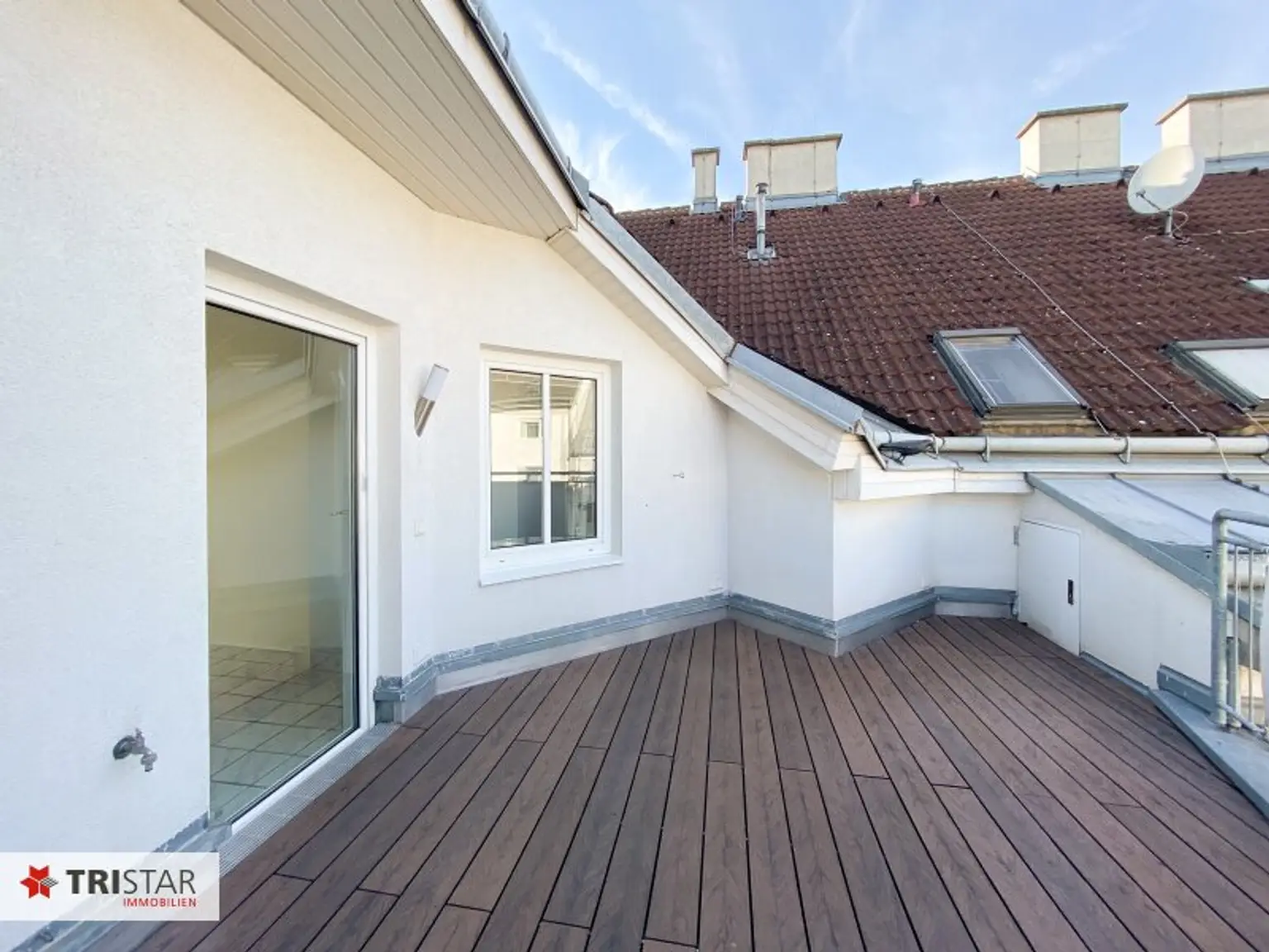 NEU :::I CALL IT HOME – STYLISCHE UND SEHR WOHNLICHE DACHGESCHOSSWOHNUNG MIT TERRASSE IN GUTER LAGE– Kauf in 1100 Wien:::