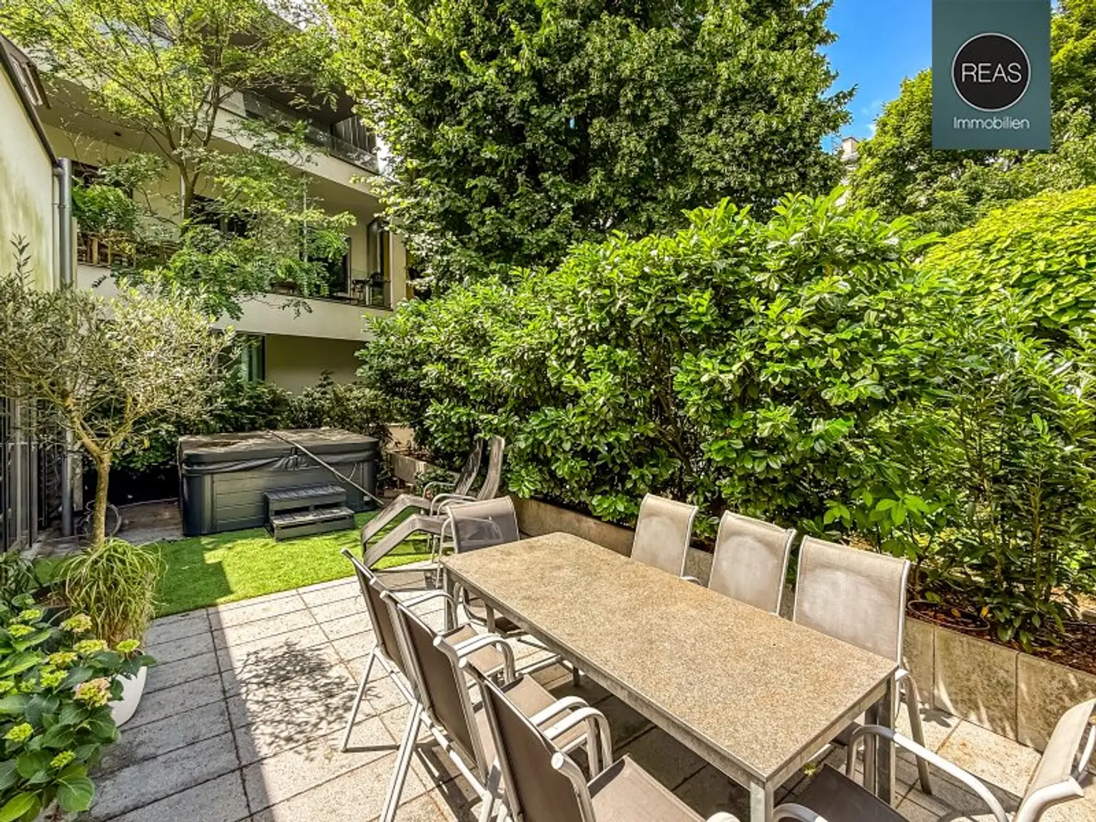 Traum Maisonette - Wohnung mit Garten - Terrasse und Garage in Hietzinger Bestlage!