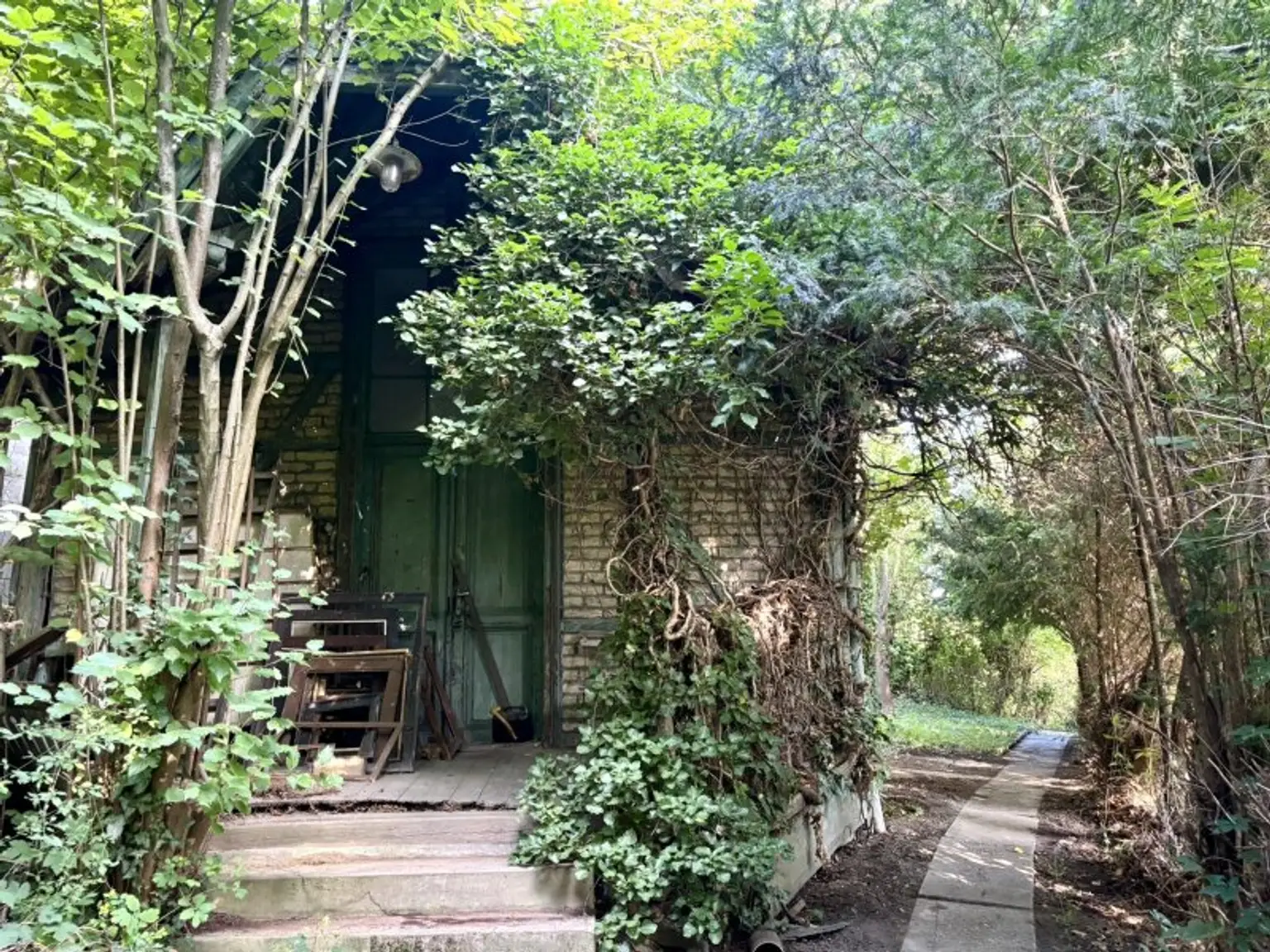 Einfamilienhaus mit historischem Hintergrund im Martinsviertel - unverbaubarer Panorama-Fernblick