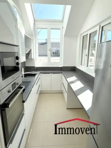Im Herzen des 1. Wiener Gemeindebezirks - 3-Zimmer-Dachgeschosswohnung mit Klimaanlage und Terrasse!