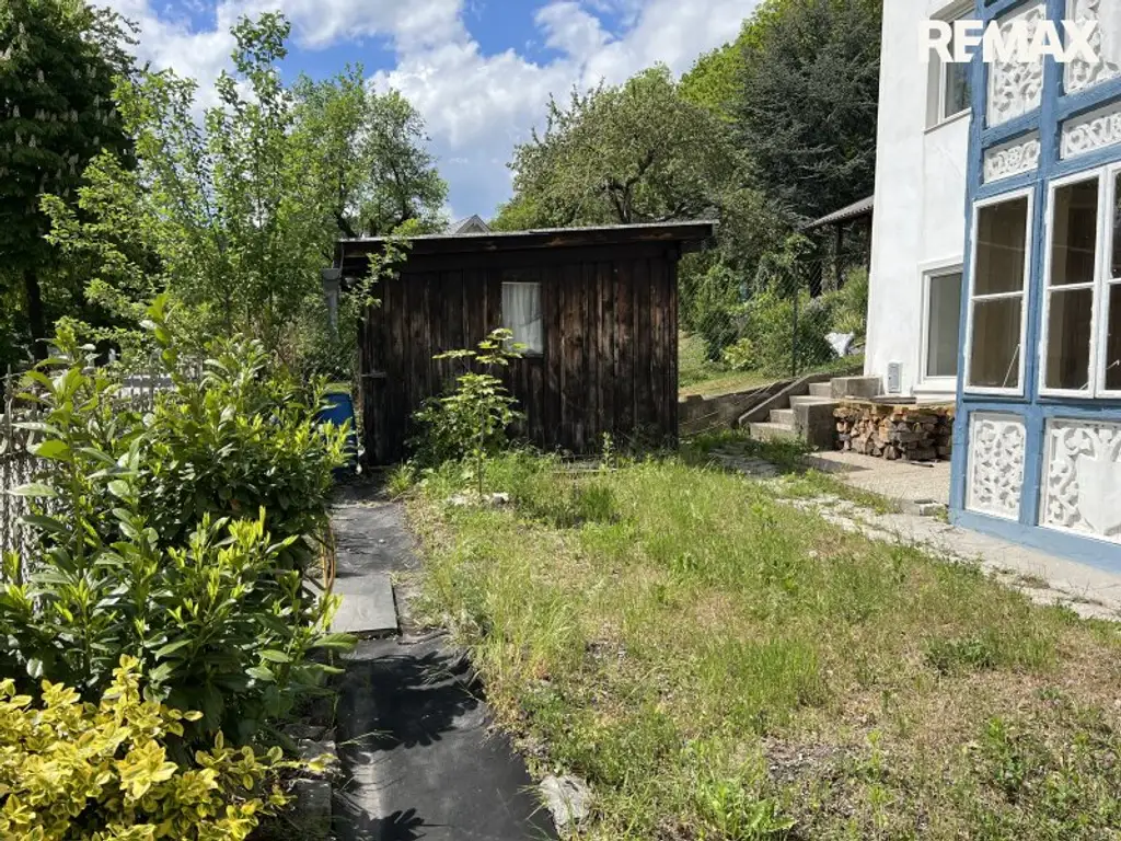 Schlossblick! Charmantes Einfamilienhaus in Gloggnitz am Silbersberg!!