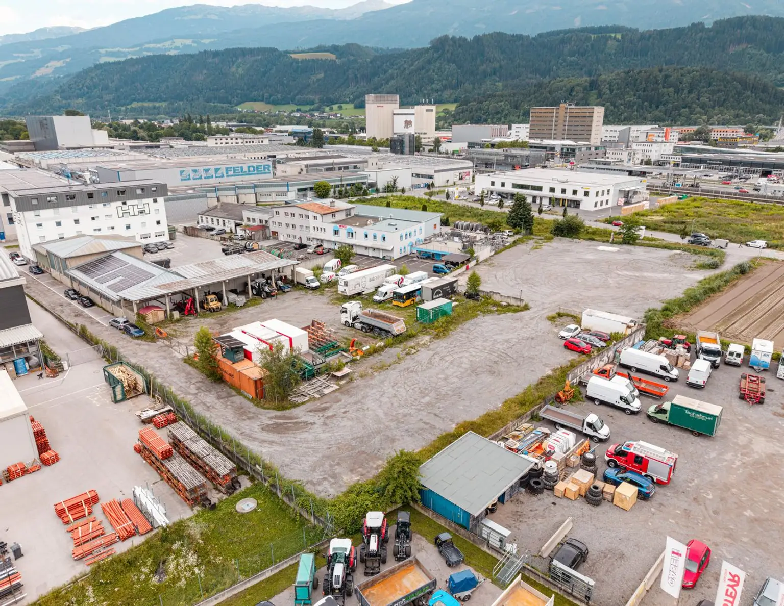 Gewerbegrundstück in Hall: Einzeln oder kombiniert im Baurecht verfügbar!