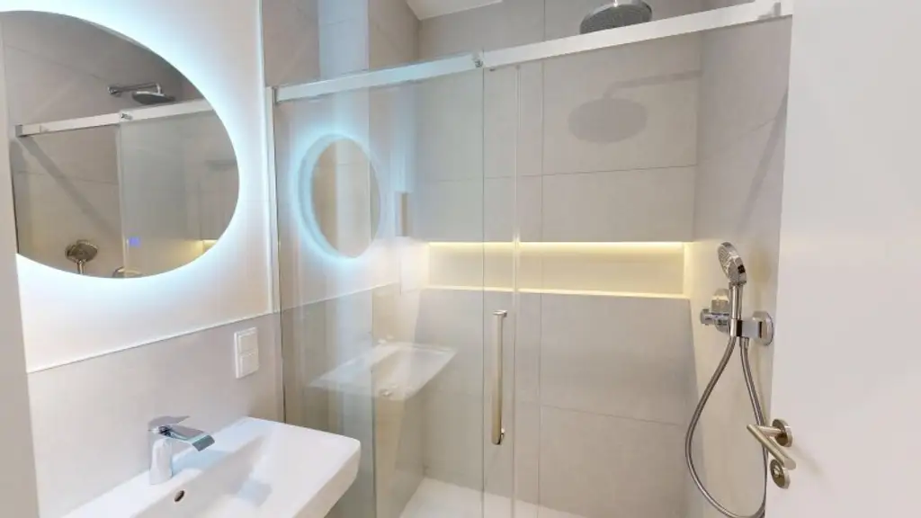 Einmalige Chance - 3-Zimmer-Wohnung im Karmeliterviertel mit freiem Mietzins