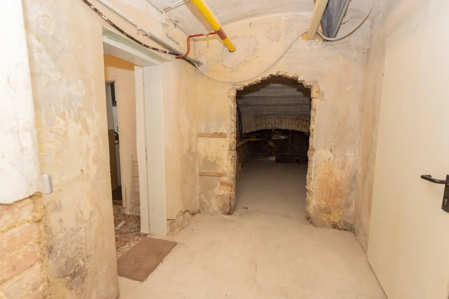 Vielseitiges Souterrain in begehrter Lage – Liechtensteinstraße, 1090 Wien