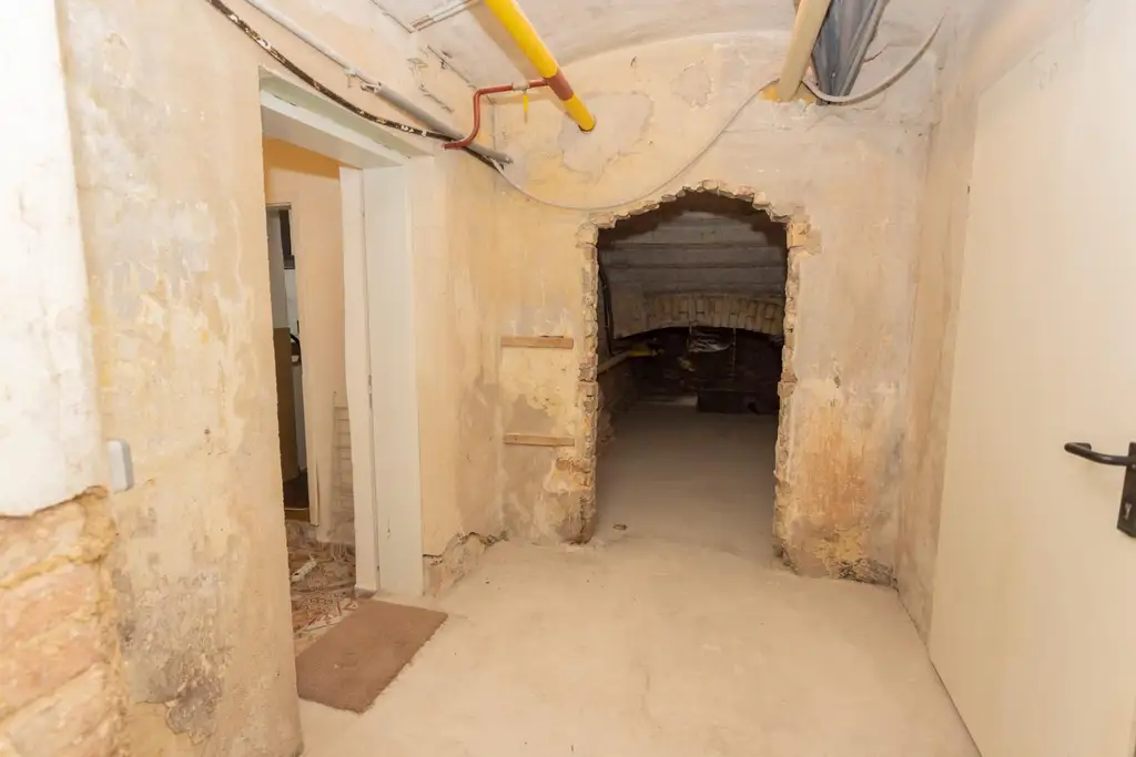 Vielseitiges Souterrain in begehrter Lage – Liechtensteinstraße, 1090 Wien