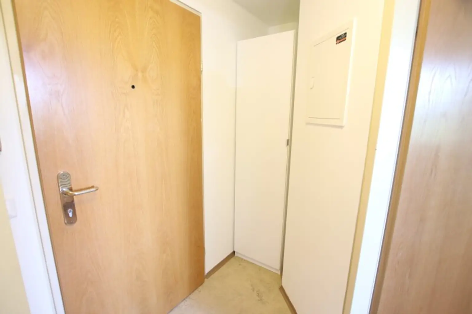 Schöne 2 Zi Wohnung mit Loggia in Waidmannsdorf