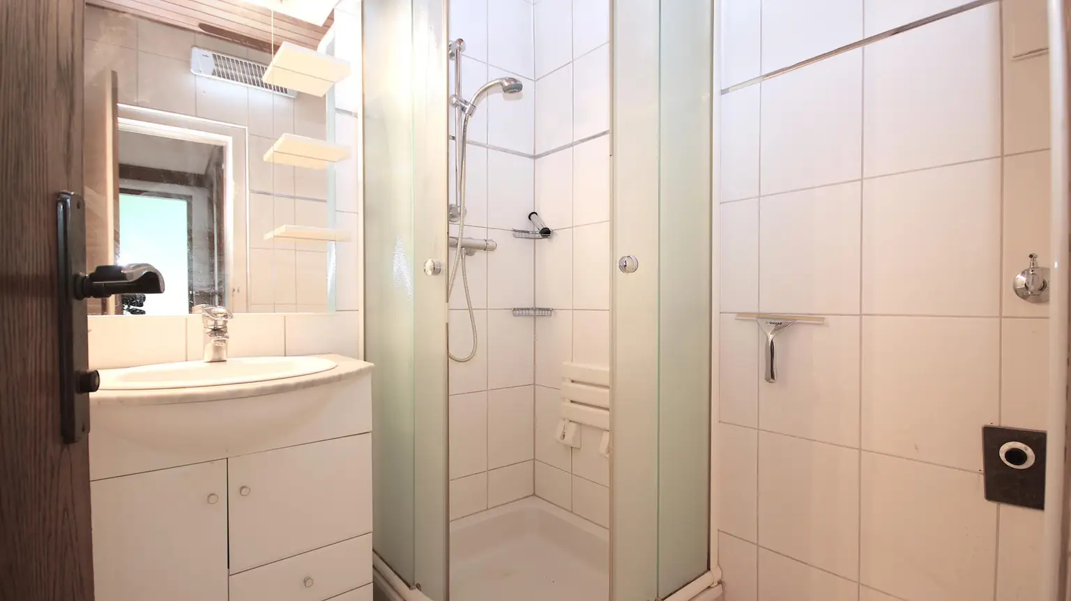 Bad mit Dusche