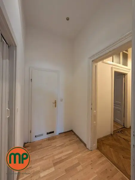 Eleganz trifft Geschichte - stilvolle Altbauresidenz an der Linken Wienzleie