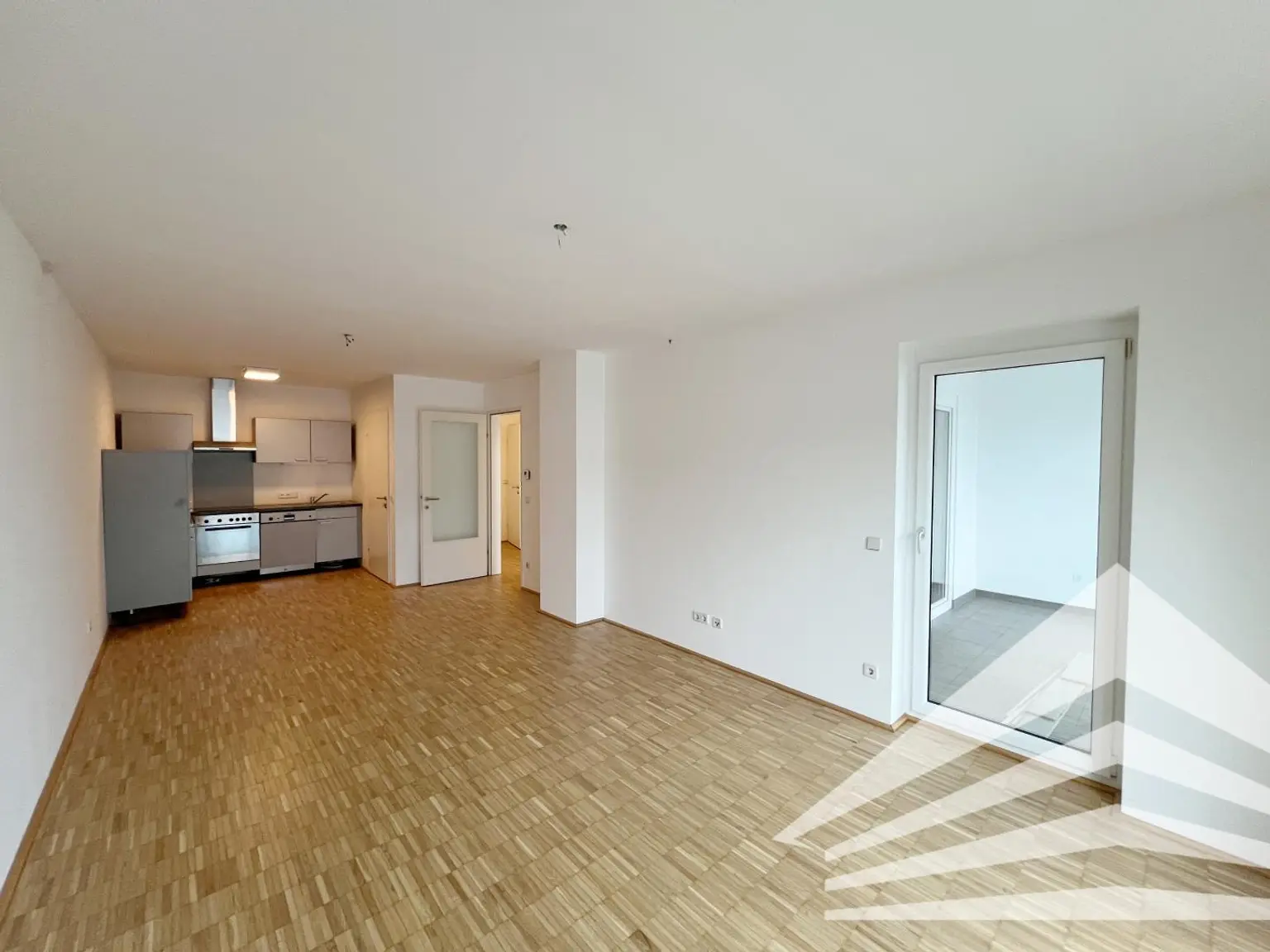 Business Corner Urfahr - Tolle 2 Zimmerwohnung mit Wintergarten in zentraler Urfahraner Lage!