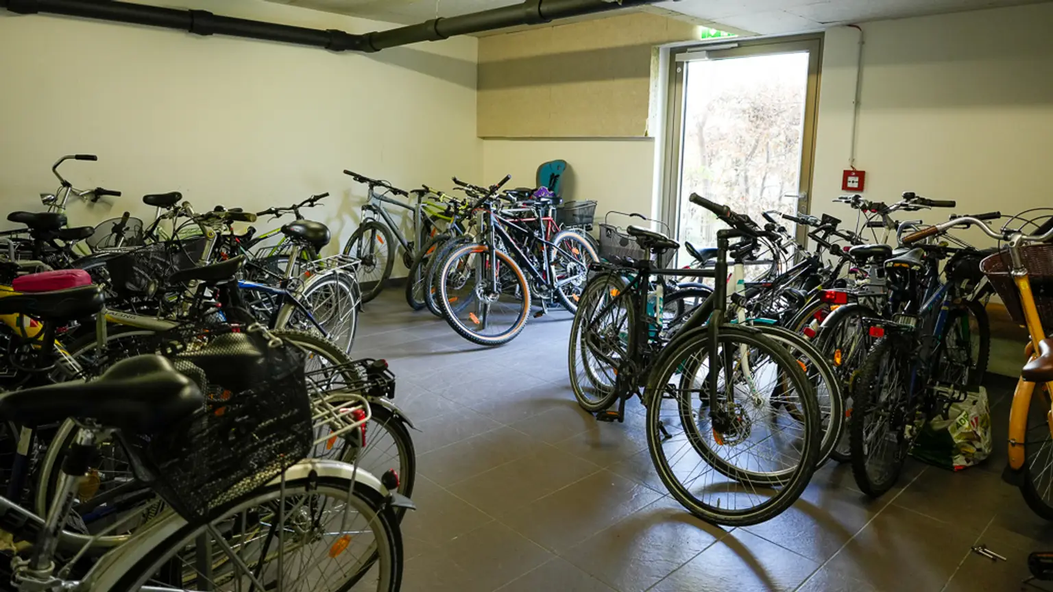 Exklusive 3-Zimmer-Wohnung mit Loggia, Garage & Top-Infrastruktur im 12. Bezirk