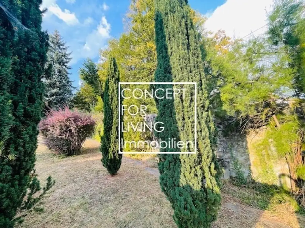 Modernes Haus. Südlage. Pool (*). Erstklassige Ausstattung. Garage. Traumhafter Garten. Bauprojekt. Beziehbar ab FJ 2027