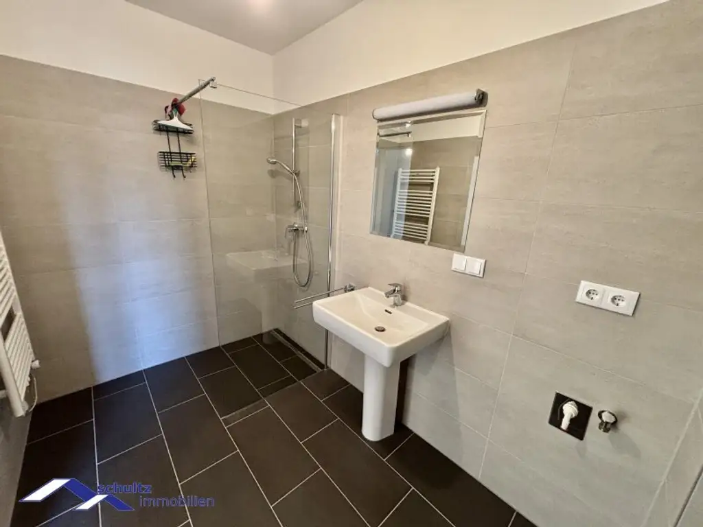 SCHULTZ IMMOBILIEN  - Traumhafte 2-Zimmer Wohnung mit Balkon!