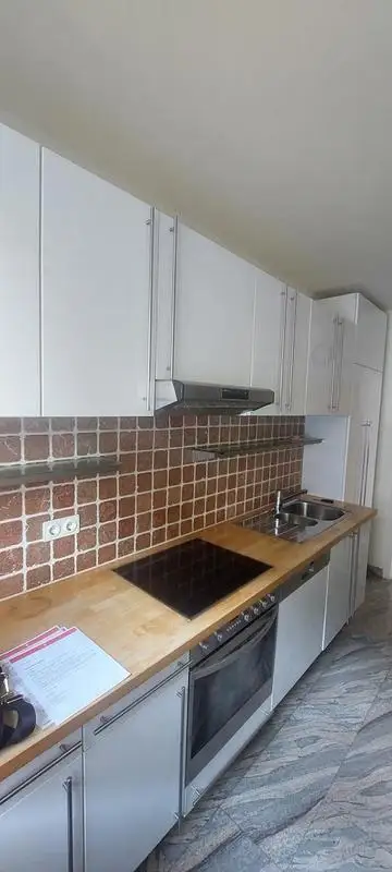 6-Zimmer-Wohnung mit Terrasse in Toplage