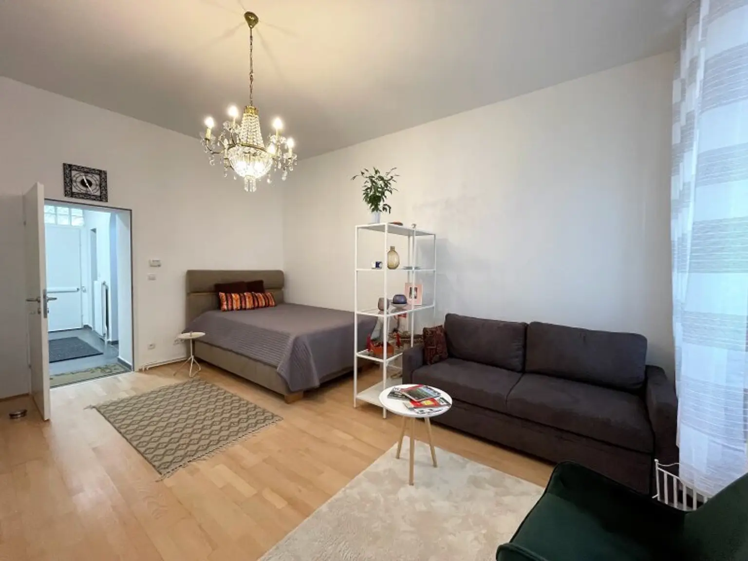 Furnished apartment on short time * ALL-IN RENT *