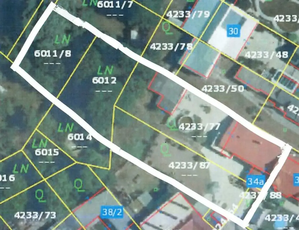 TOP-LIEGENSCHAFT MIT LUXUIÖSEM HAUS UND 2.568 m² GRUND - GRÜNRUHELAGE!