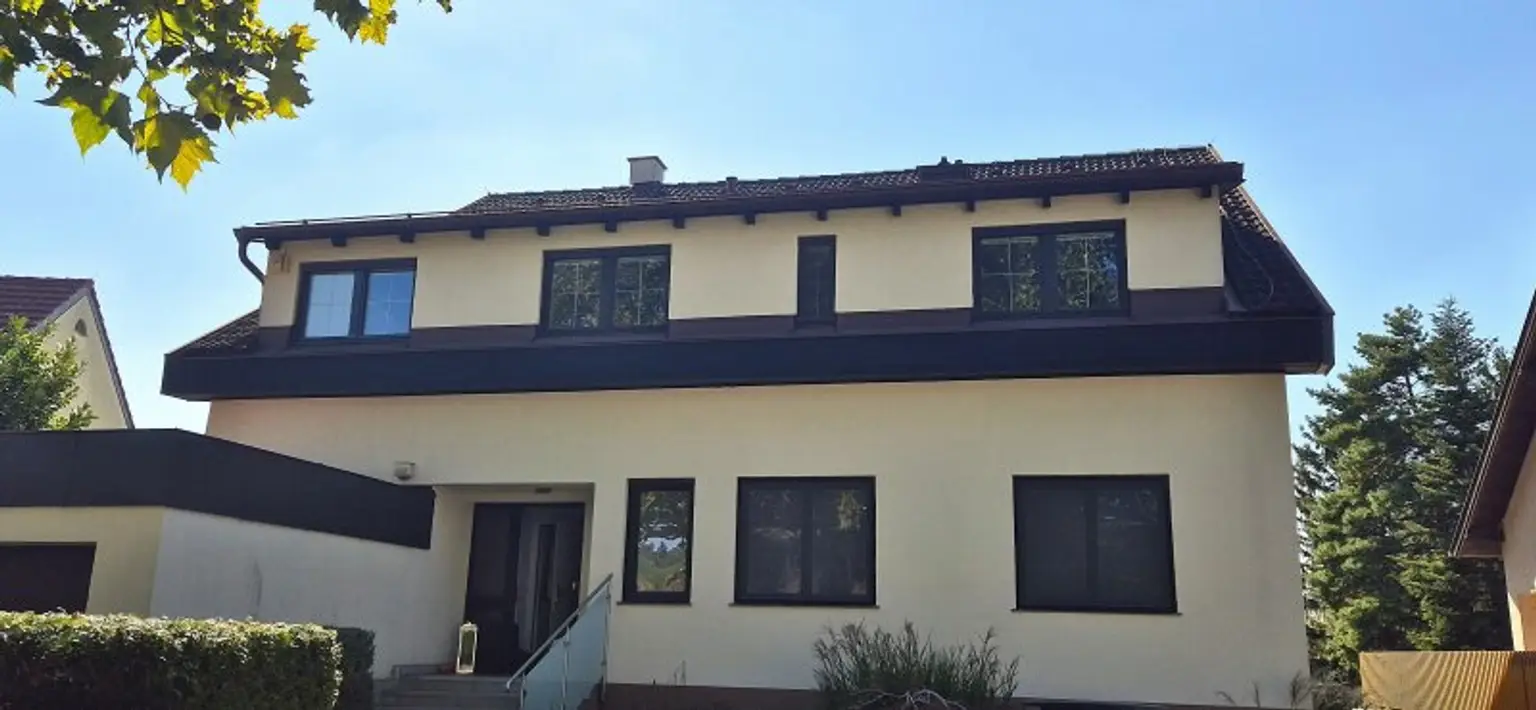 Einmalige Dachgeschoss-Maisonette mit Top-Ausstattung