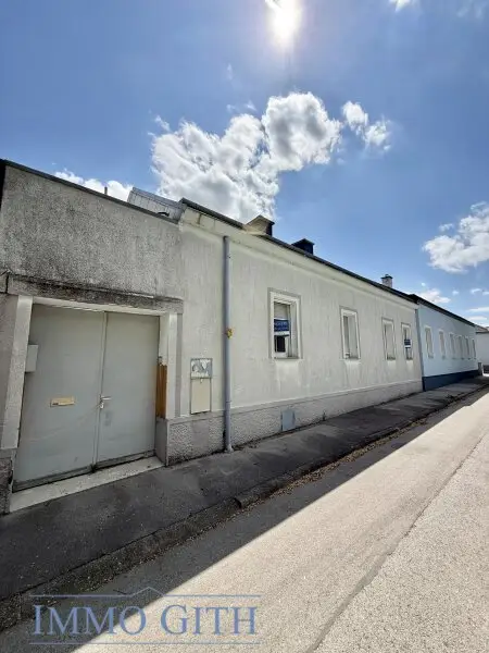 RUHIGE SACKGASSENLAGE MIT POTENZIAL – 652 M² GRUNDSTÜCK MIT EINFAMILIENHAUS, POOL & EINREICHPLAN IN GUNTRAMSDORF ZU KAUFEN!
