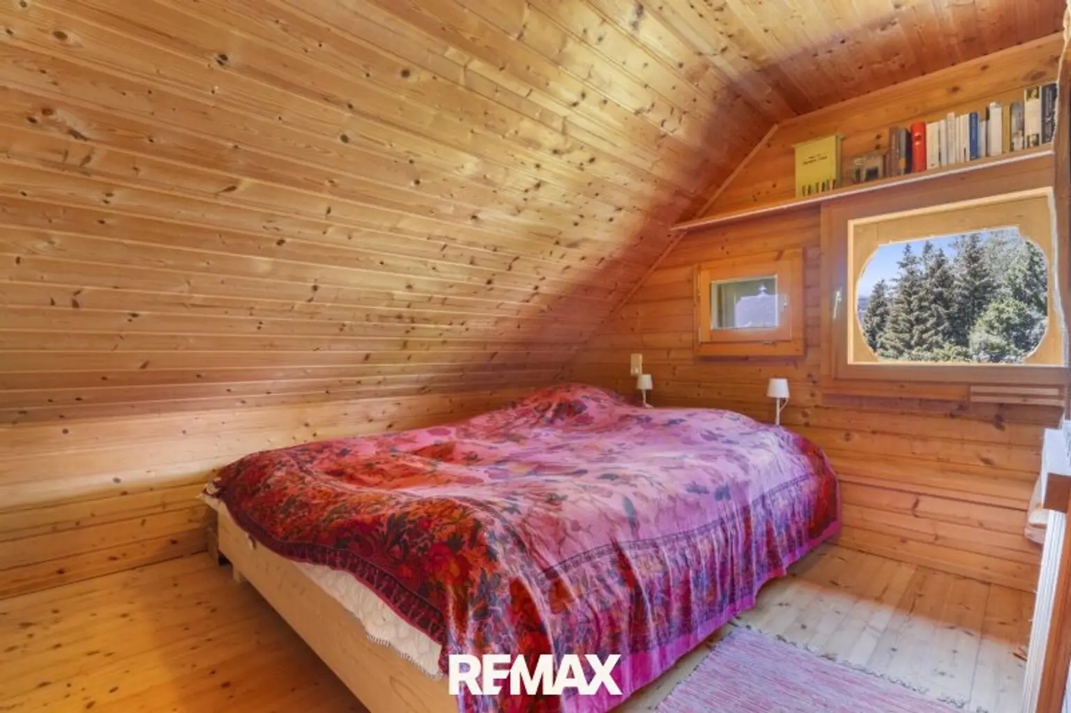 Schlafzimmer unterm Dach