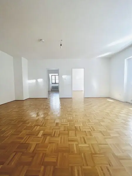 Urbanes Wohnen in Krems – Stilvolle 3-Zimmer-Wohnung im Stadtzentrum