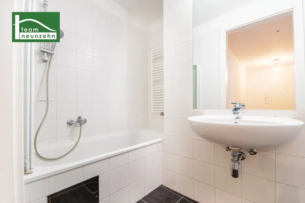 Geräumige 2-Zimmer-Wohnung mit Loggia und Einbauküche – ab sofort beziehbar - JETZT ANFRAGEN