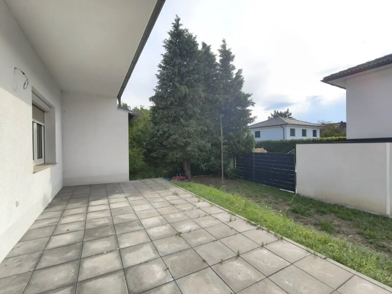 Provisionsfrei - Modernes Einfamilienhaus mit 2 Wohneinheiten in Ruhelage – Eigengrund - Viele Extras für ihr Wohlbefinden