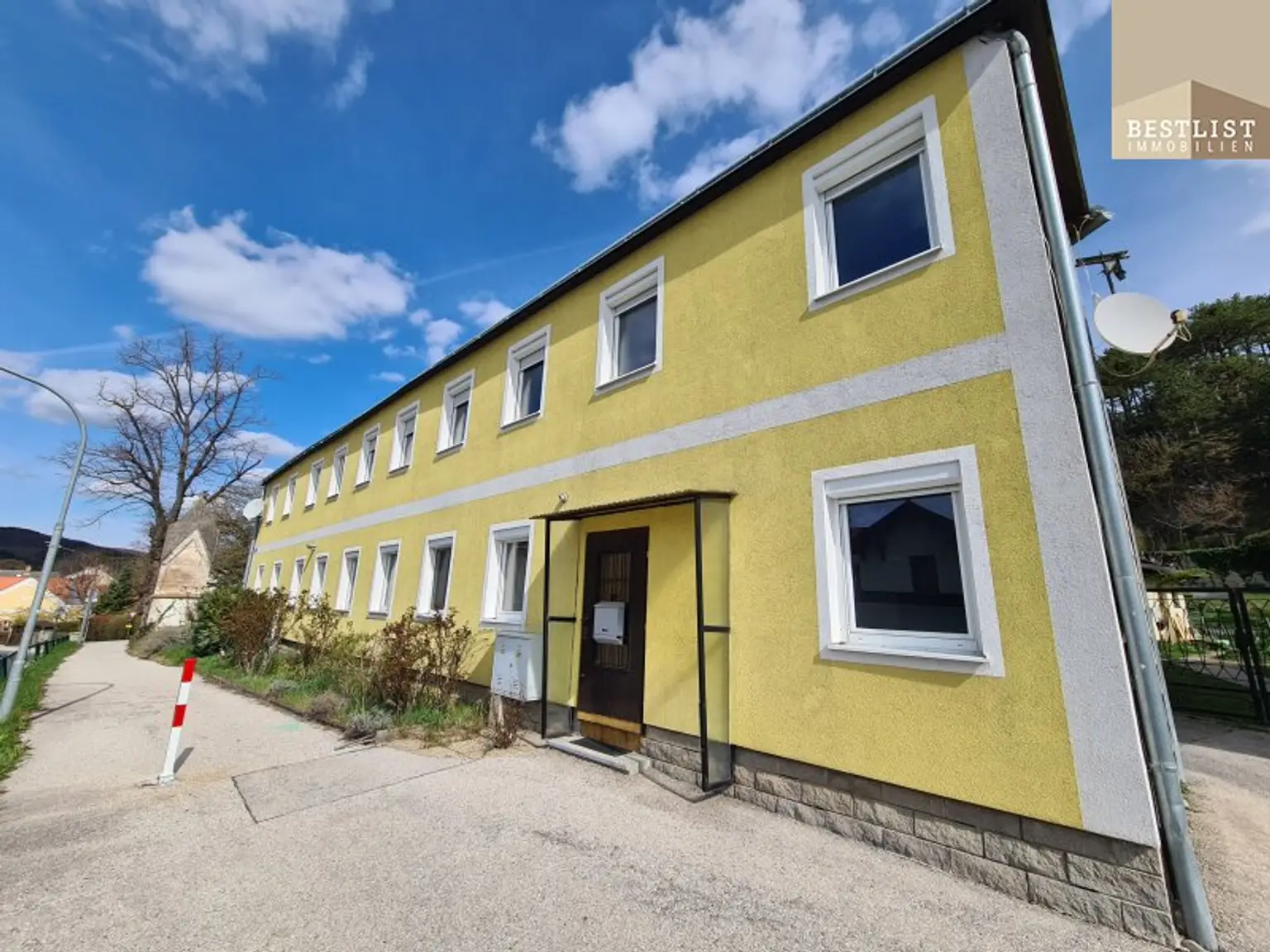 4 Wohnungen - 1 Gebäude - Perfektes Mehrfamilienhaus