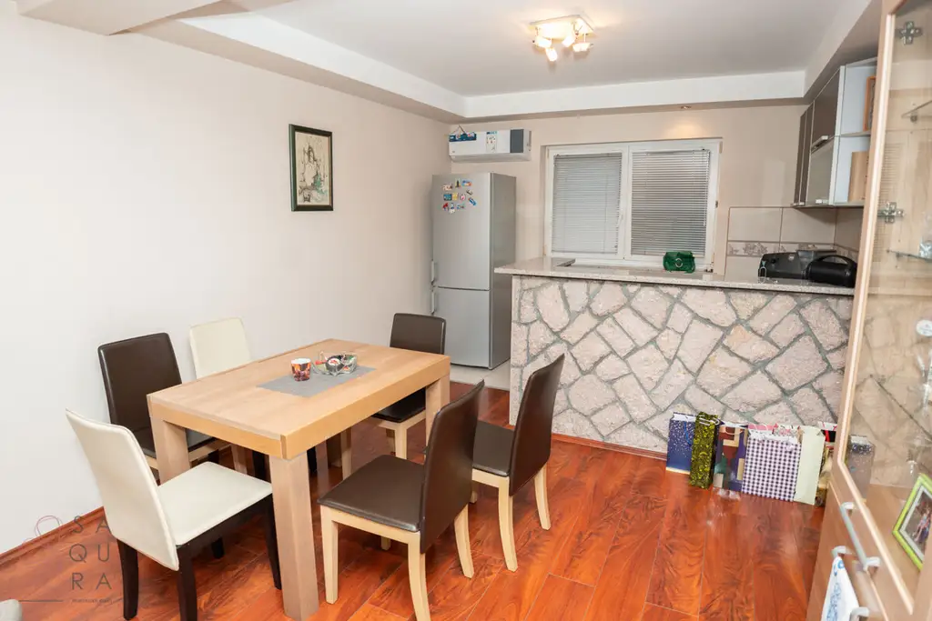 Elegantes Familienhaus nahe Belgrad – Ruhe, Komfort & Investition