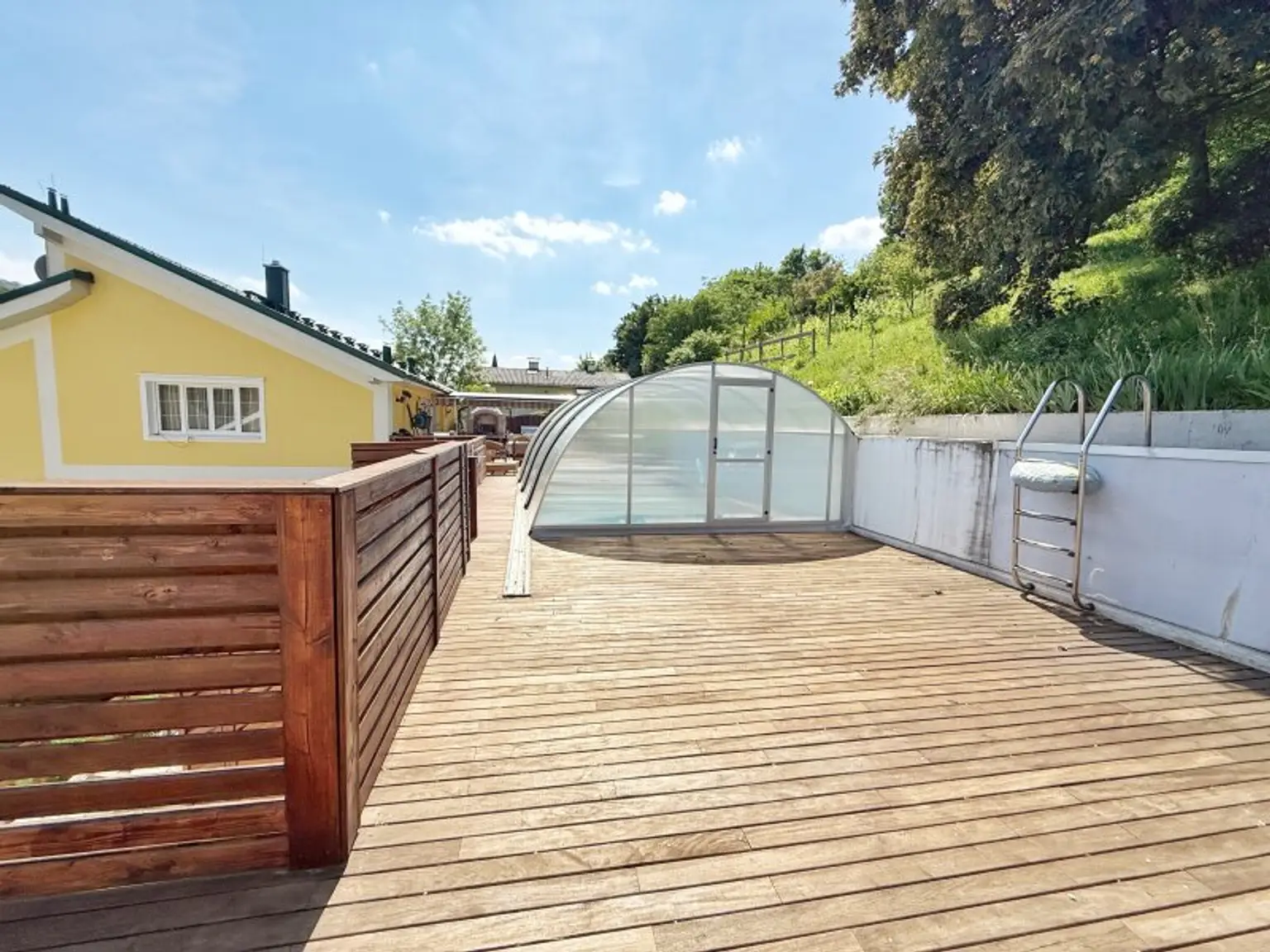 Move Right In: Fully Furnished Family Home in Weidling – 360 m²