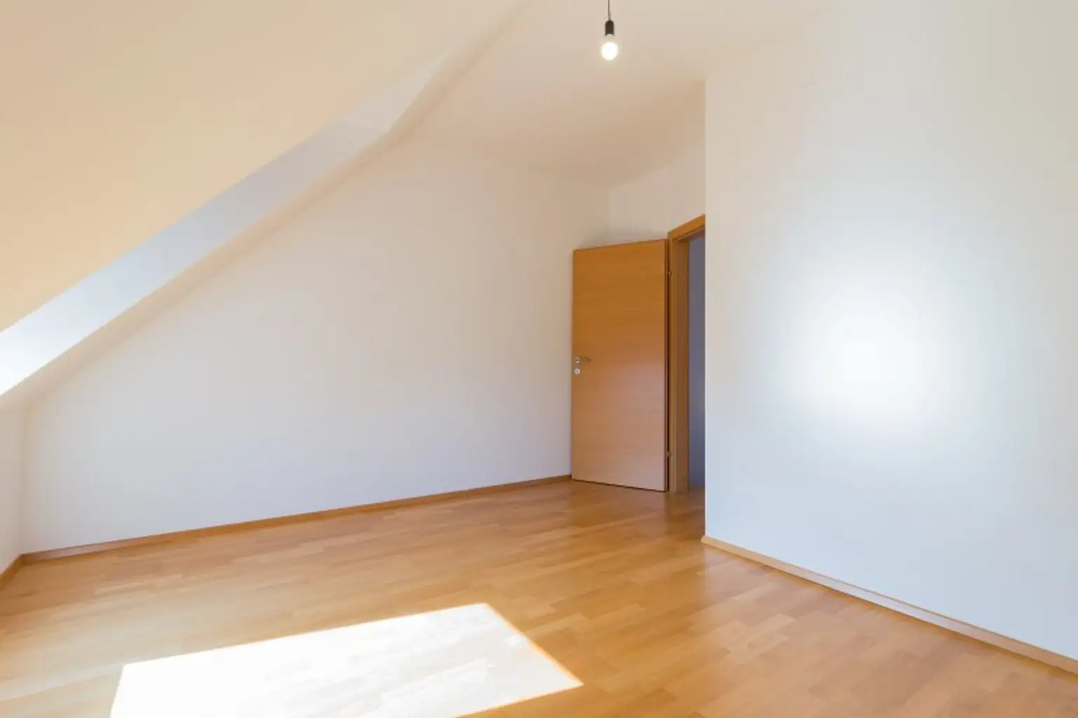 + INNENSTADT-WOHNTRAUM+ 4 Zimmer Wohnung nähe Wiener Prater und Innenstadt zu mieten!+