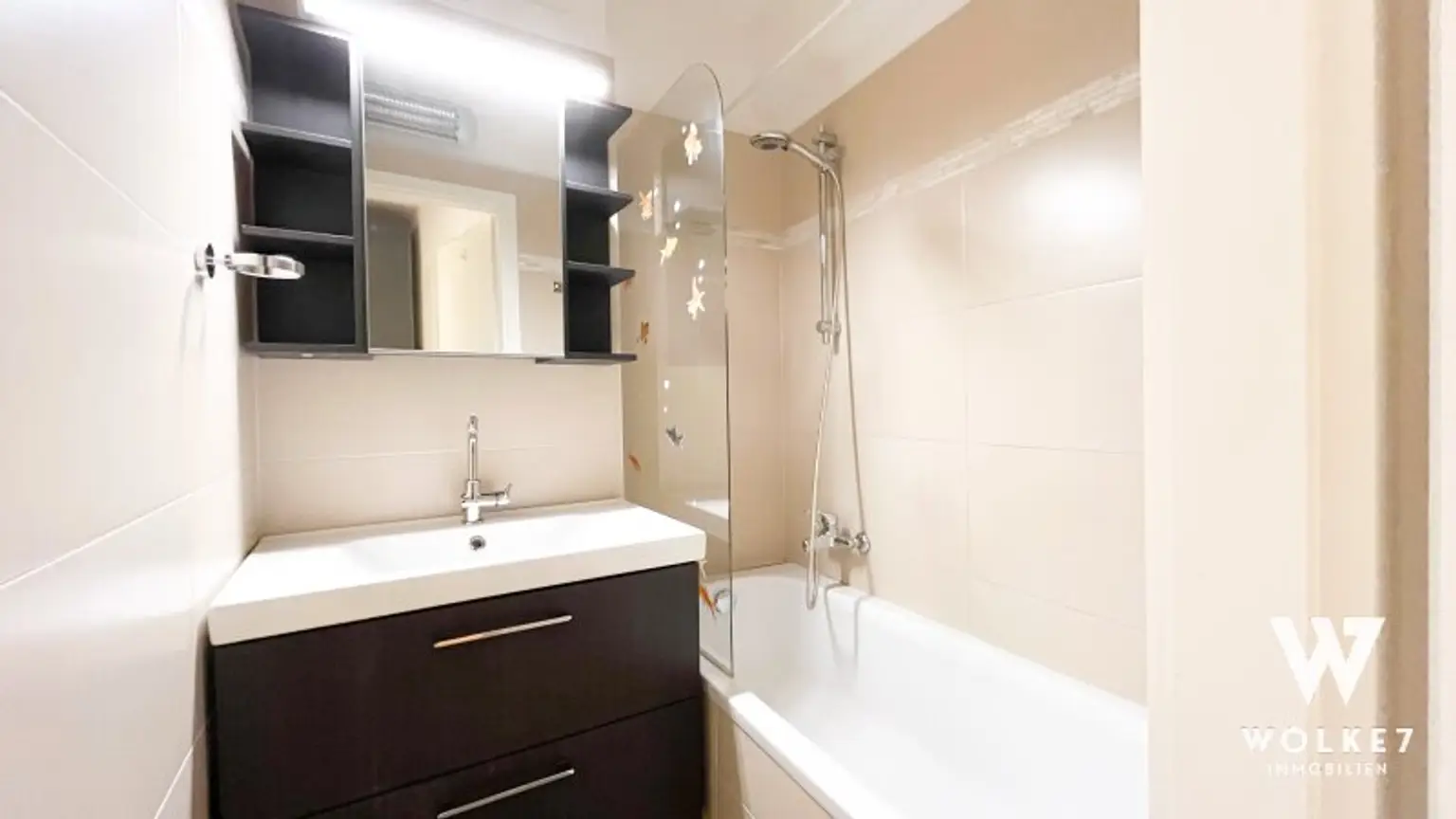 Sanierte 2-Zimmerwohnung mit ca. 61,75m² in Topzustand mit moderner Ausstattung